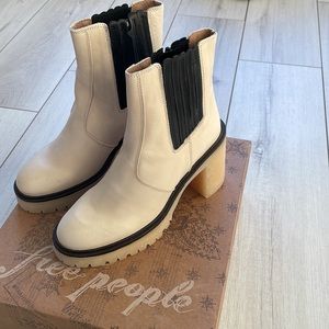 New In Box Free People James Chelsea Boot